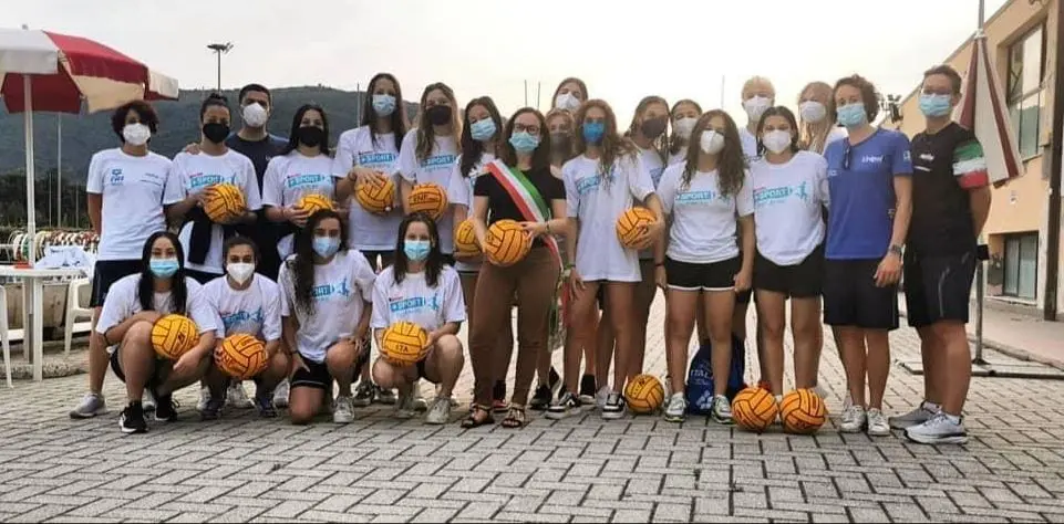 PONTASSIEVE SI TINGE D’AZZURRO E INAUGURA L’ERA COTTI ALLA GUIDA DELLA NAZIONALE ITALIANA U15 FEMMINILE DI PALLANUOTO